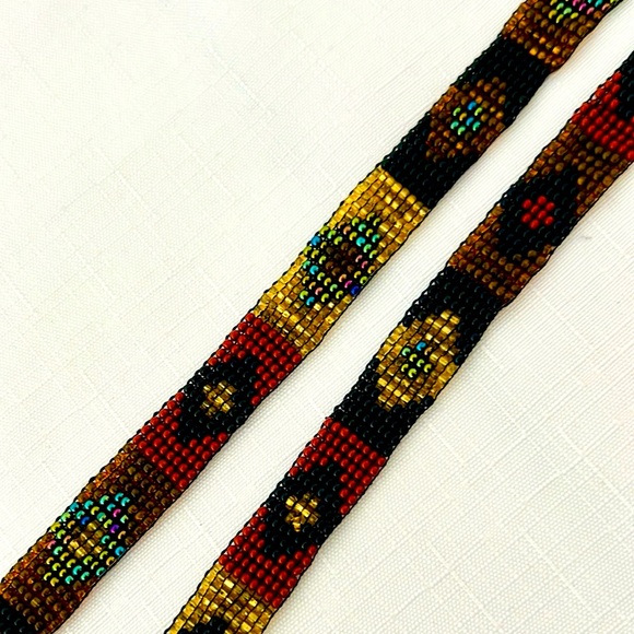 Multicolor Patterned Women Beaded Bag - Picture 10 of 11